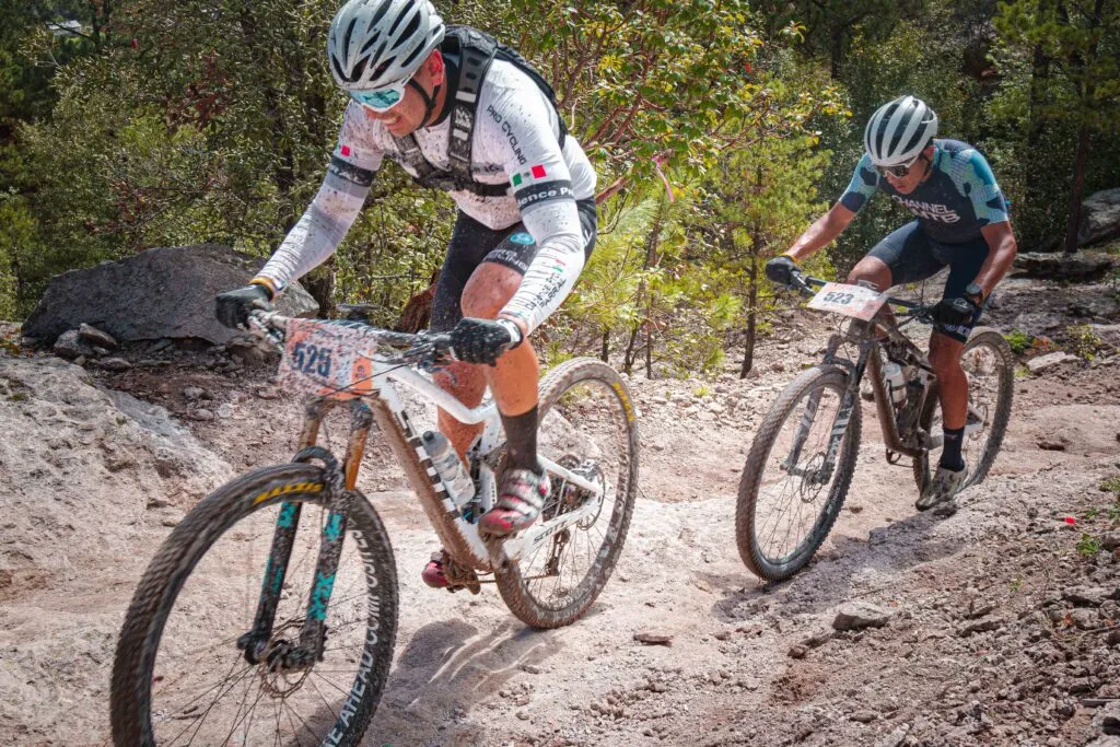 La Onza MTB - Ciclistas en Acción